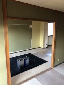 室内木枠塗装施工前