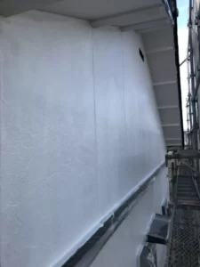 春日井市にて外壁塗装平屋の戸建て下塗り完了