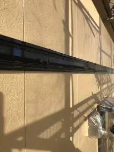 春日井市にて外壁塗装平屋の戸建の幕板の塗装