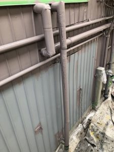 春日井市東野町にて外壁塗装トタン部のダメ込み