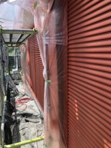 春日井市にて外壁塗装雨戸の塗装工程2