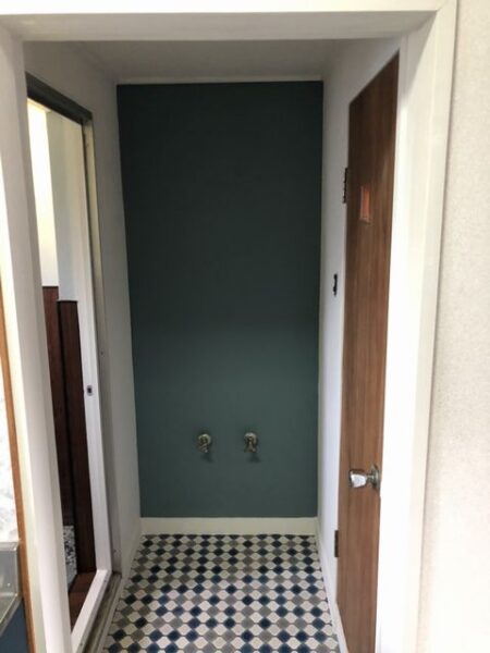 春日井市にて浴室・トイレ・脱衣所の塗装完工1