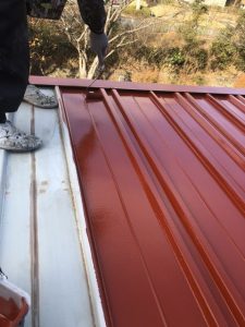 春日井市にて倉庫の屋根塗装錆止め塗装