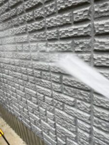 春日井市で外壁塗装・屋根塗装　高圧洗浄